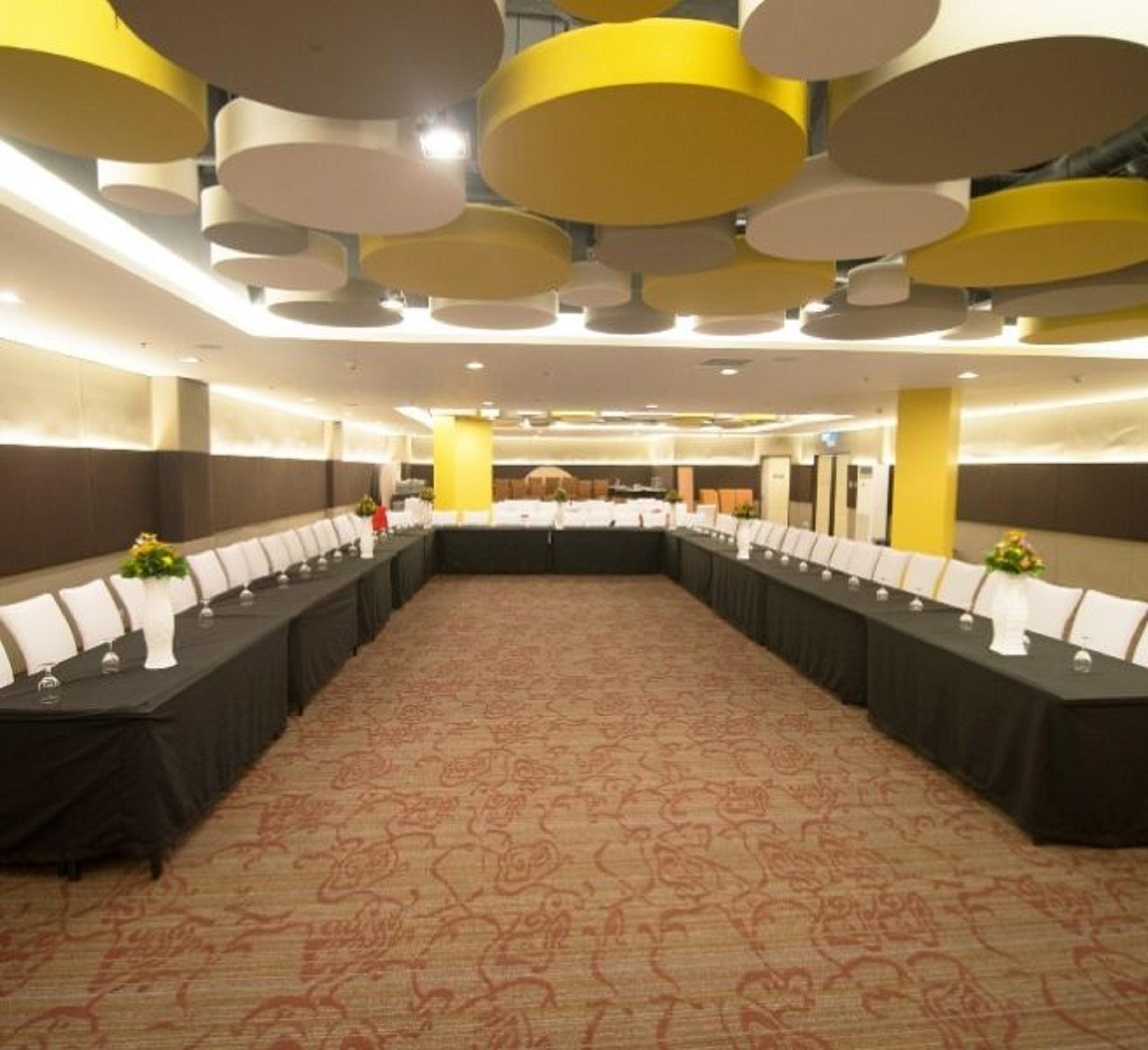 Go Hotels Lanang - Davao City Exterior foto