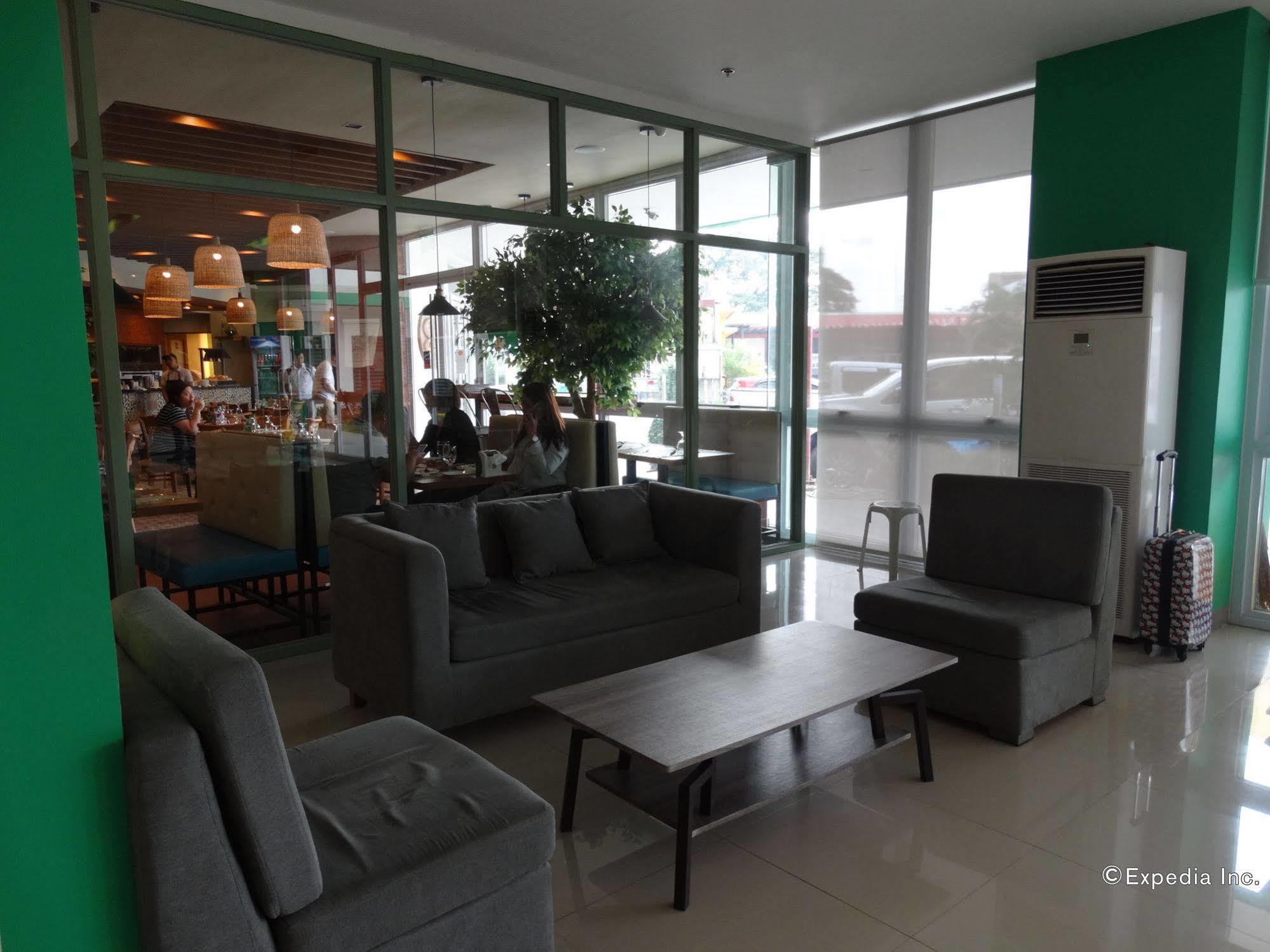 Go Hotels Lanang - Davao City Exterior foto