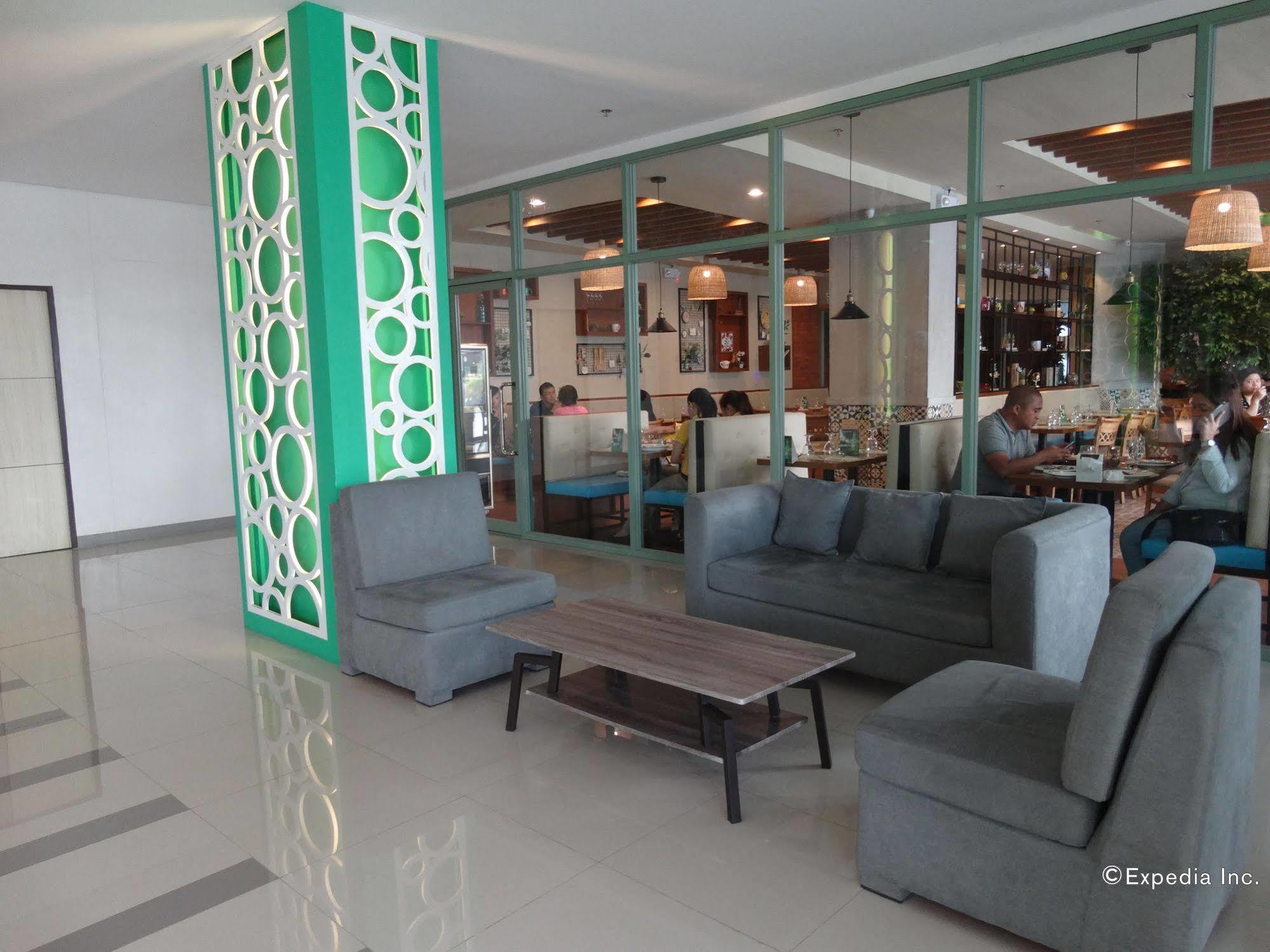 Go Hotels Lanang - Davao City Exterior foto